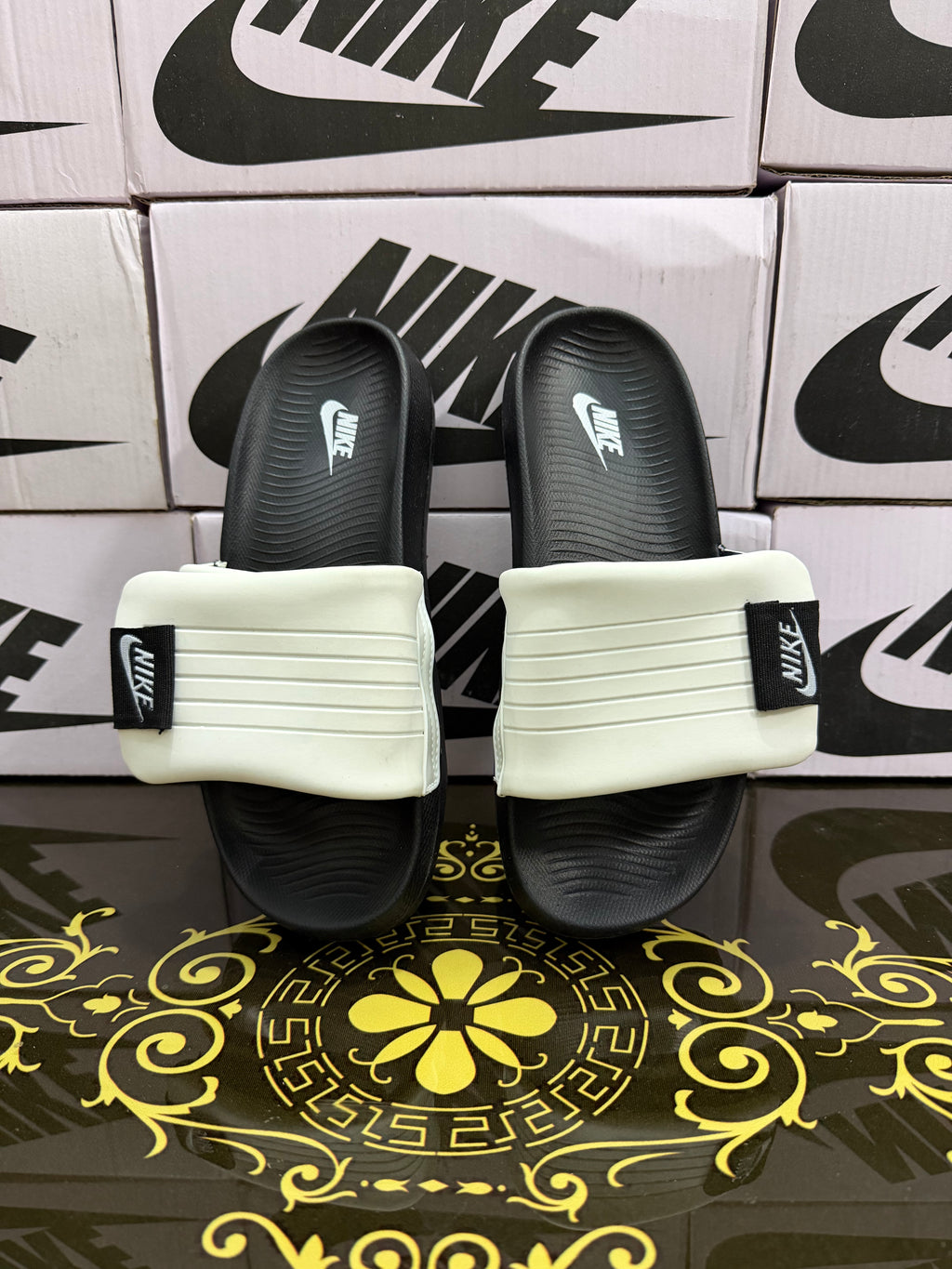 Nike Comfortable Cushion Slides - White