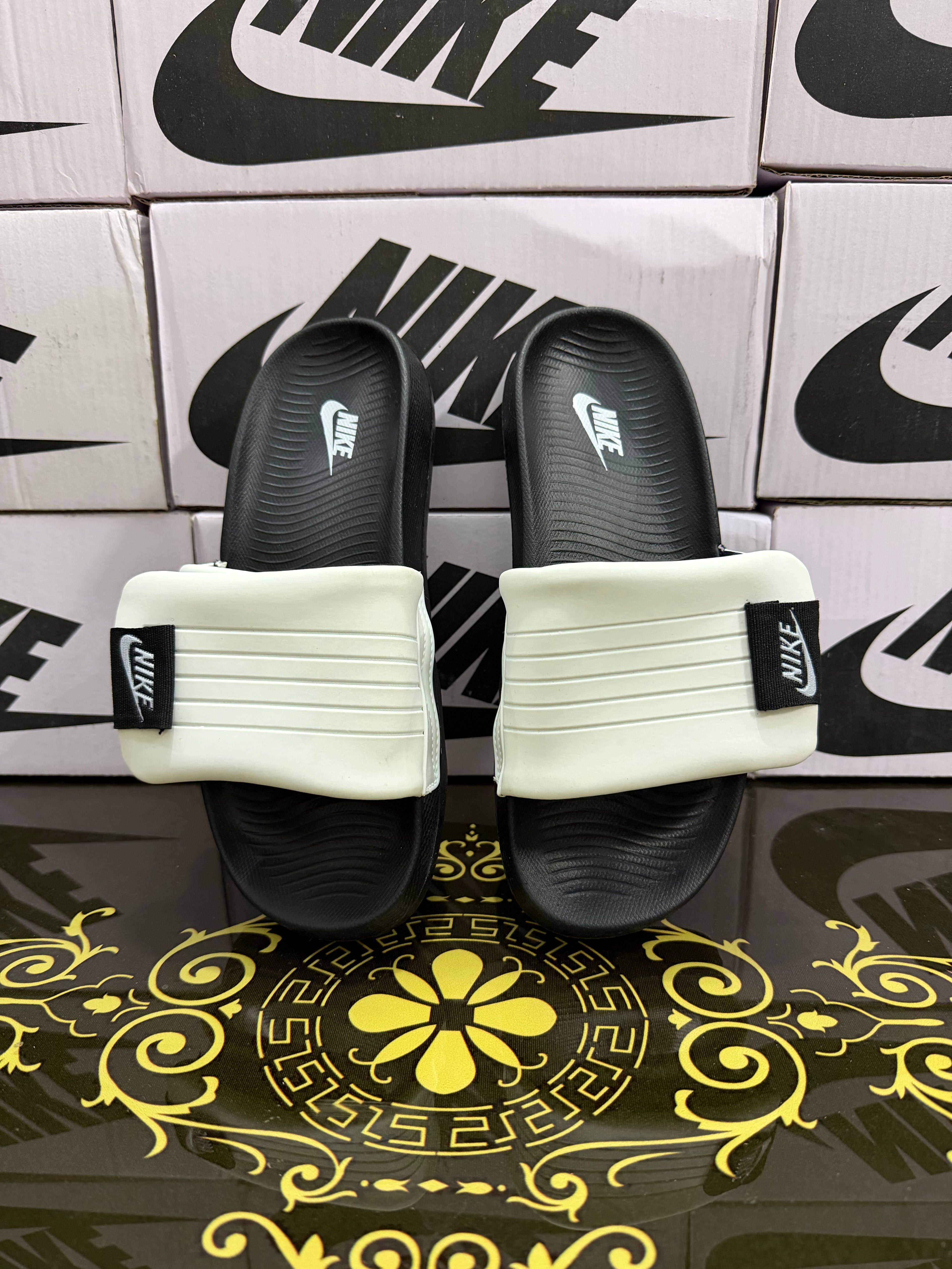 Nike Comfortable Cushion Slides - White