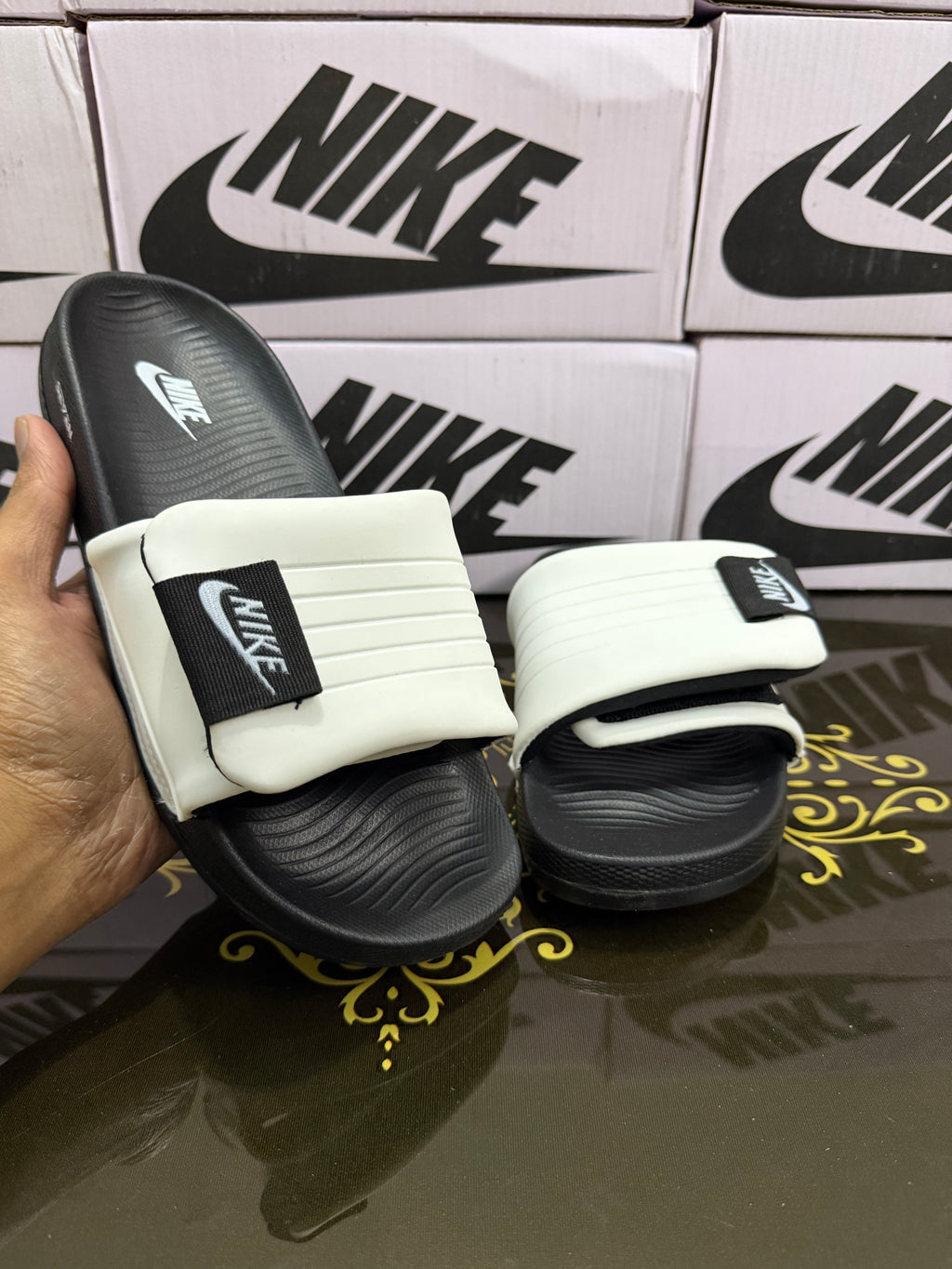 Nike Comfortable Cushion Slides - White