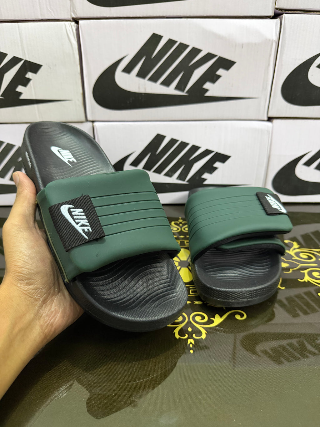Nike Comfortable Cushion Slides - Green