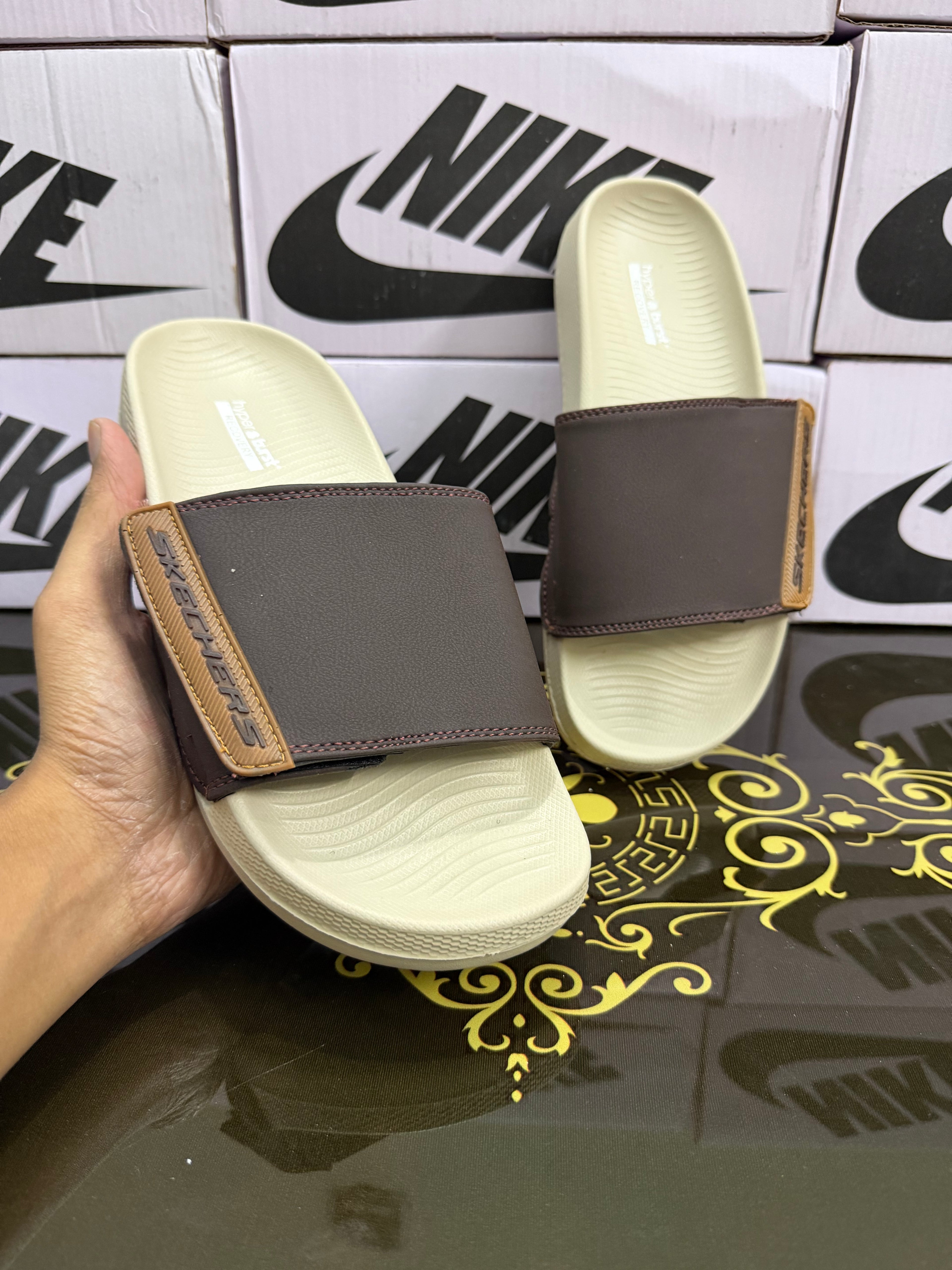 Skechers Hyperburst Recovery Slides - Brown