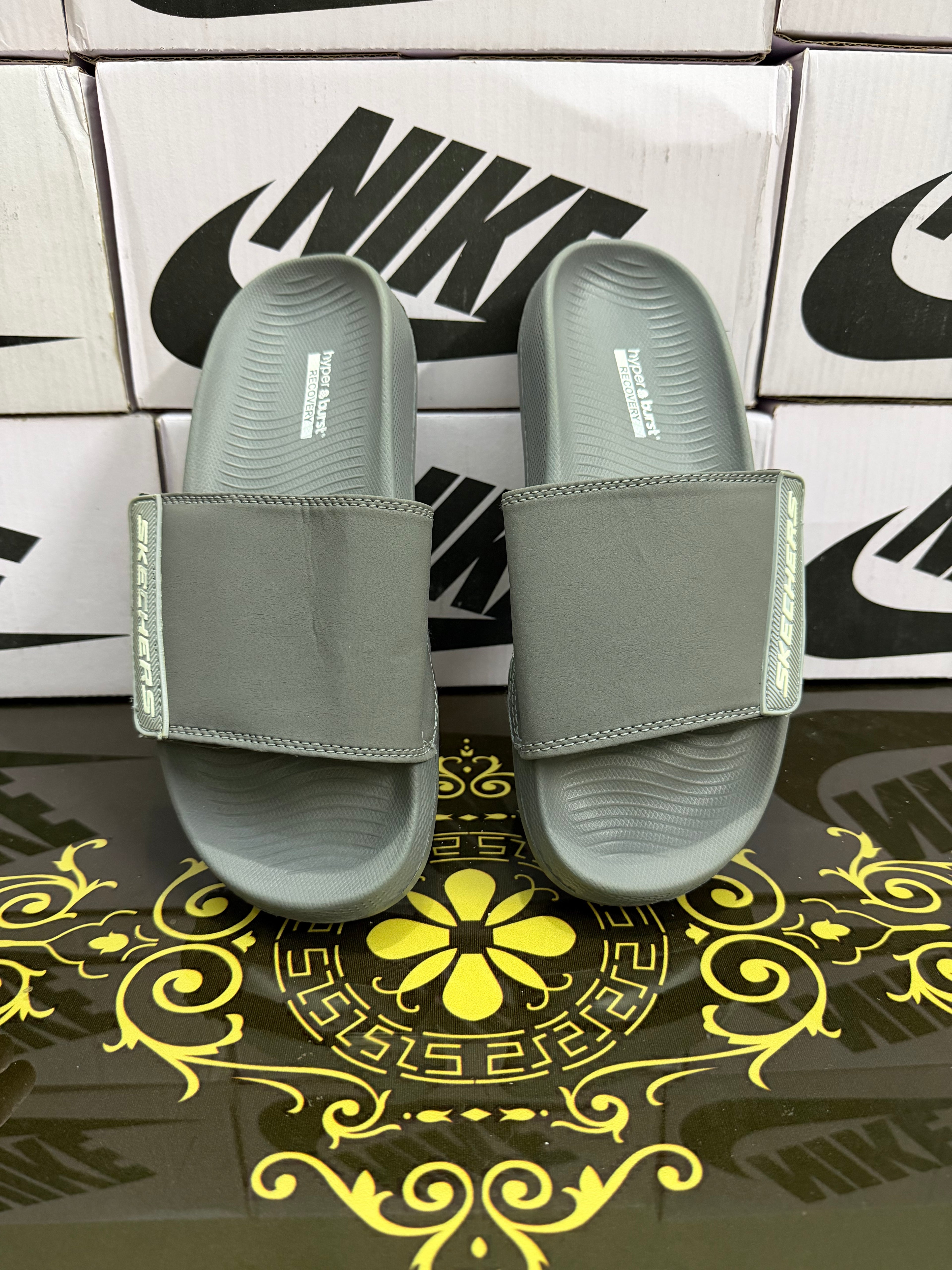Skechers Hyperburst Recovery Slides - Gray