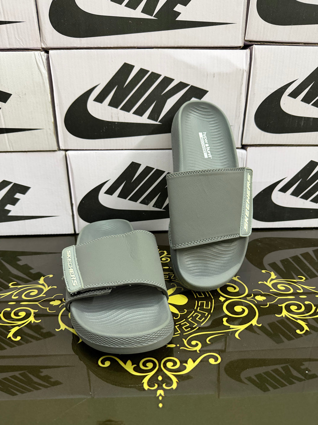 Skechers Hyperburst Recovery Slides - Gray